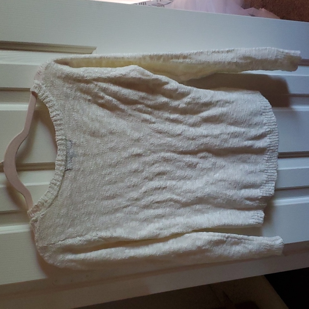 Cream colored size M women's sweater - Picture 3 of 3
